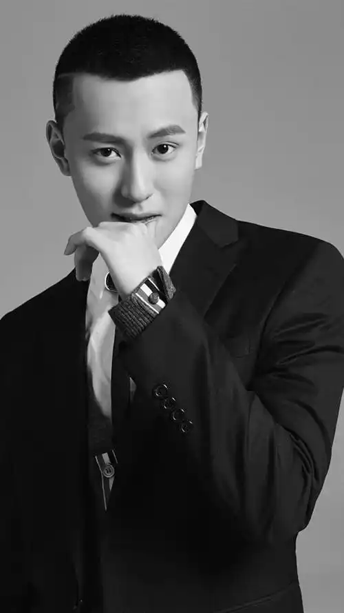 秦俊杰,演员,小鲜肉,大陆明星,时尚写真,手机壁纸男演员秦俊杰