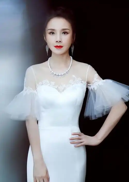 回顾何琳因一顿饭和丈夫结缘和婆婆情同姐妹日子红红火火有滋味