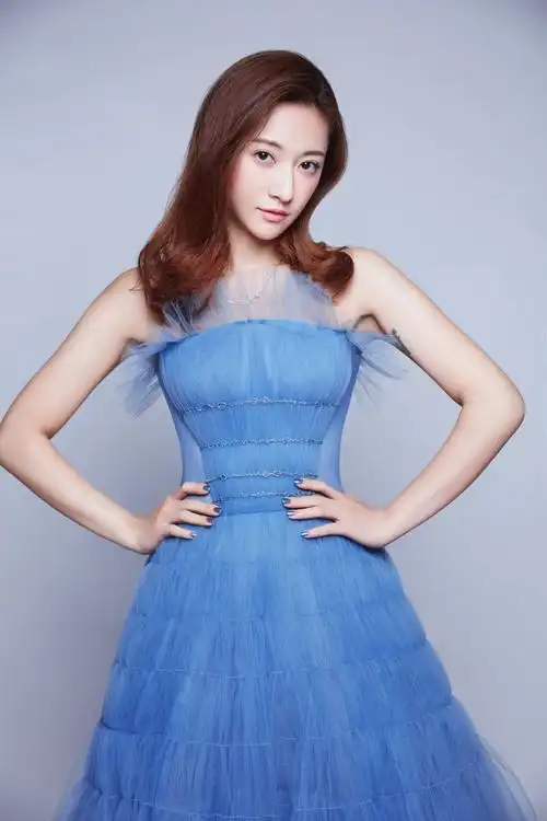 专访余玥渴望得到更多人的认可最想跟黄渤合作