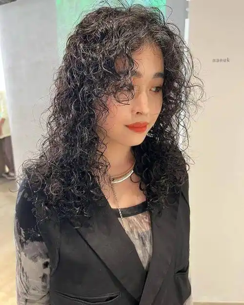 全头烫小卷,真洋气_发型_卷发_自然