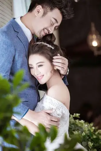 韩美的拥抱(6)_婚纱摄影