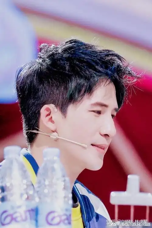 你相册里边有没有爱不释手的大张伟的照片? - 知乎