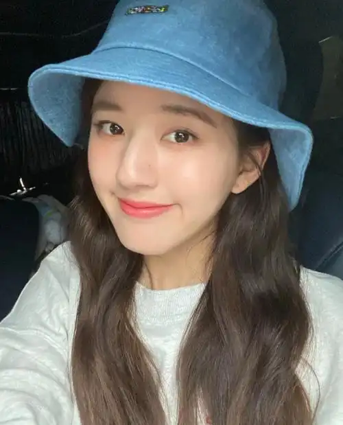 花瓣唇秀气,月牙唇颜值太高