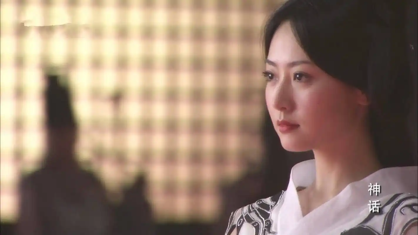 玉漱这个角色其实应该是很复杂的,但是导演给她这个女一的戏份着实有