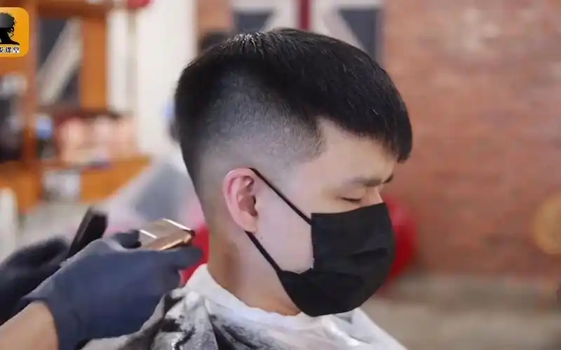 男生高渐变栗子头修剪技术,剪这款短发,帅气又有型