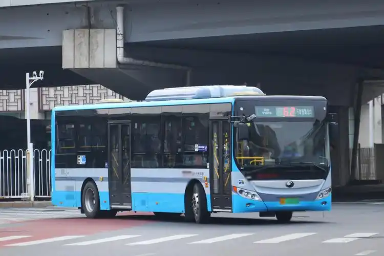 p>北京公交62路(beijing public transport line 62)是 a target="