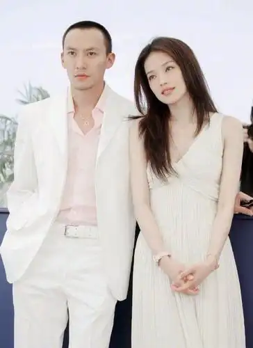 当代灰姑娘舒淇,年少离家难分对错,命运坎坷错过人生中两位王子_张震