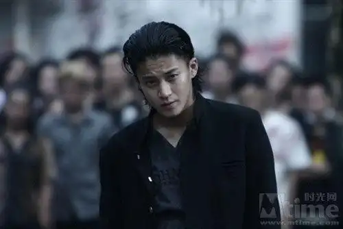 热血高校里泷谷源治的发型专业术语叫什么?专业人士回答.谢谢