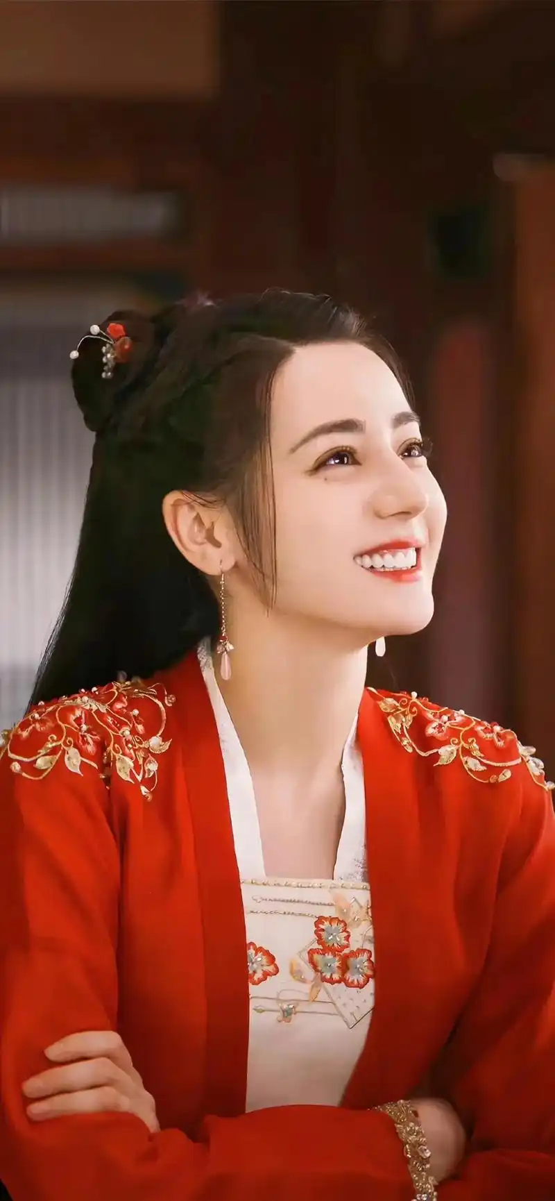 迪丽热巴 x任安乐 壁纸#红衣古装 #安乐传 #一眼沦陷 # - 抖音