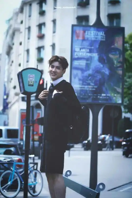 吴亦凡 巴黎男装周 givenchy 街拍 花絮 150626