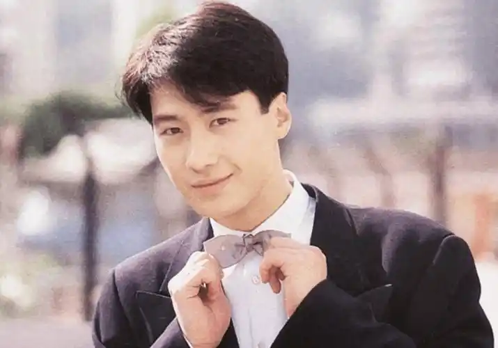 年轻时候的黎明,那可是迷倒万千少女的美男子啊!