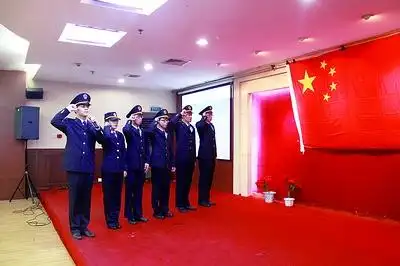 誓言 点亮他们前行的路(组图)