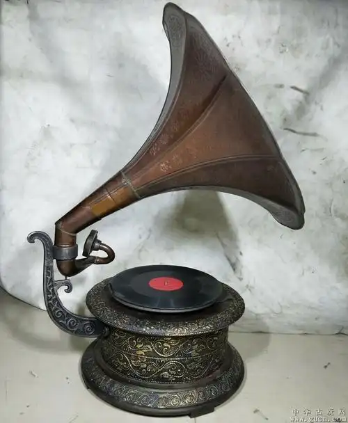 民国时期老唱机唱片机能正常使用