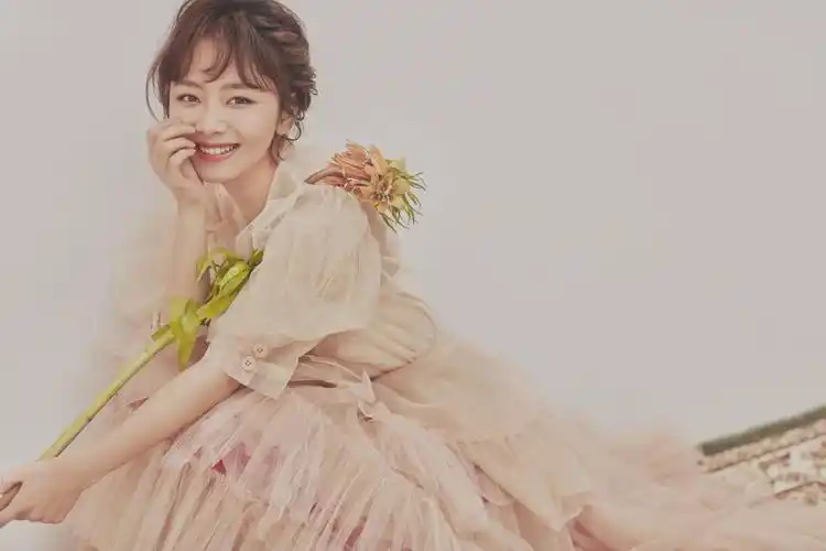 谭松韵 (微博搬运) - 堆糖,美图壁纸兴趣社区