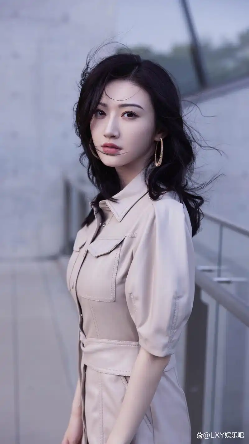 长相甜美的女明星景甜