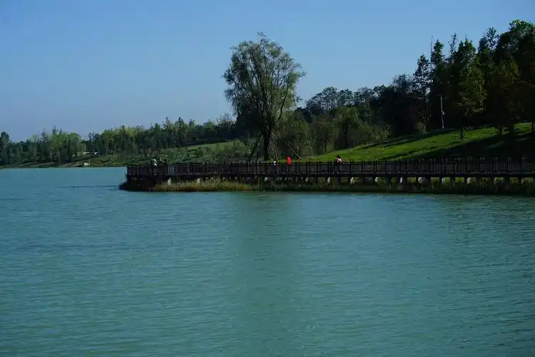 月亮湖贵州贵安新区