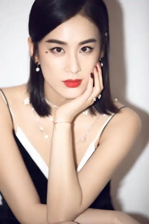 黄圣依个人简介(影视演员黄圣依的简历)