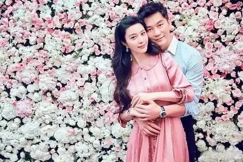 李晨求婚范冰冰送百万娃娃和钻戒,还不是因为….