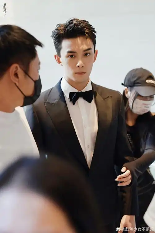 吴磊上海电影节上班路透##吴磊上影节上班路透