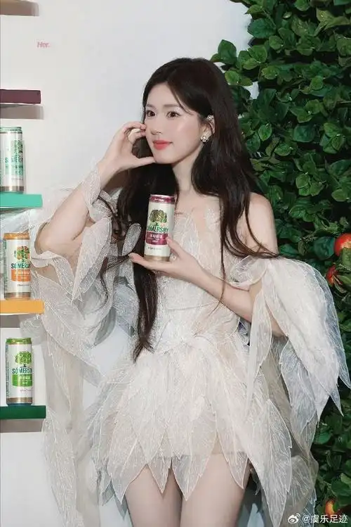 杨幂赵露思同款裙子