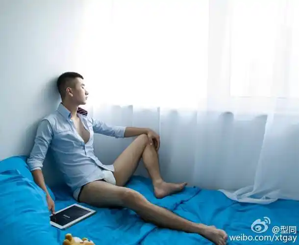 【推荐】max emerson_欧美男模吧_百度贴吧