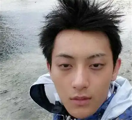 【图】黄子韬卸妆后的样子流出 网友纷纷被吓哭