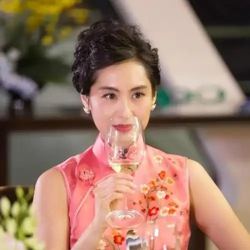 人间尤物紫霞仙子朱茵一袭旗袍倾倒众人惊艳时光