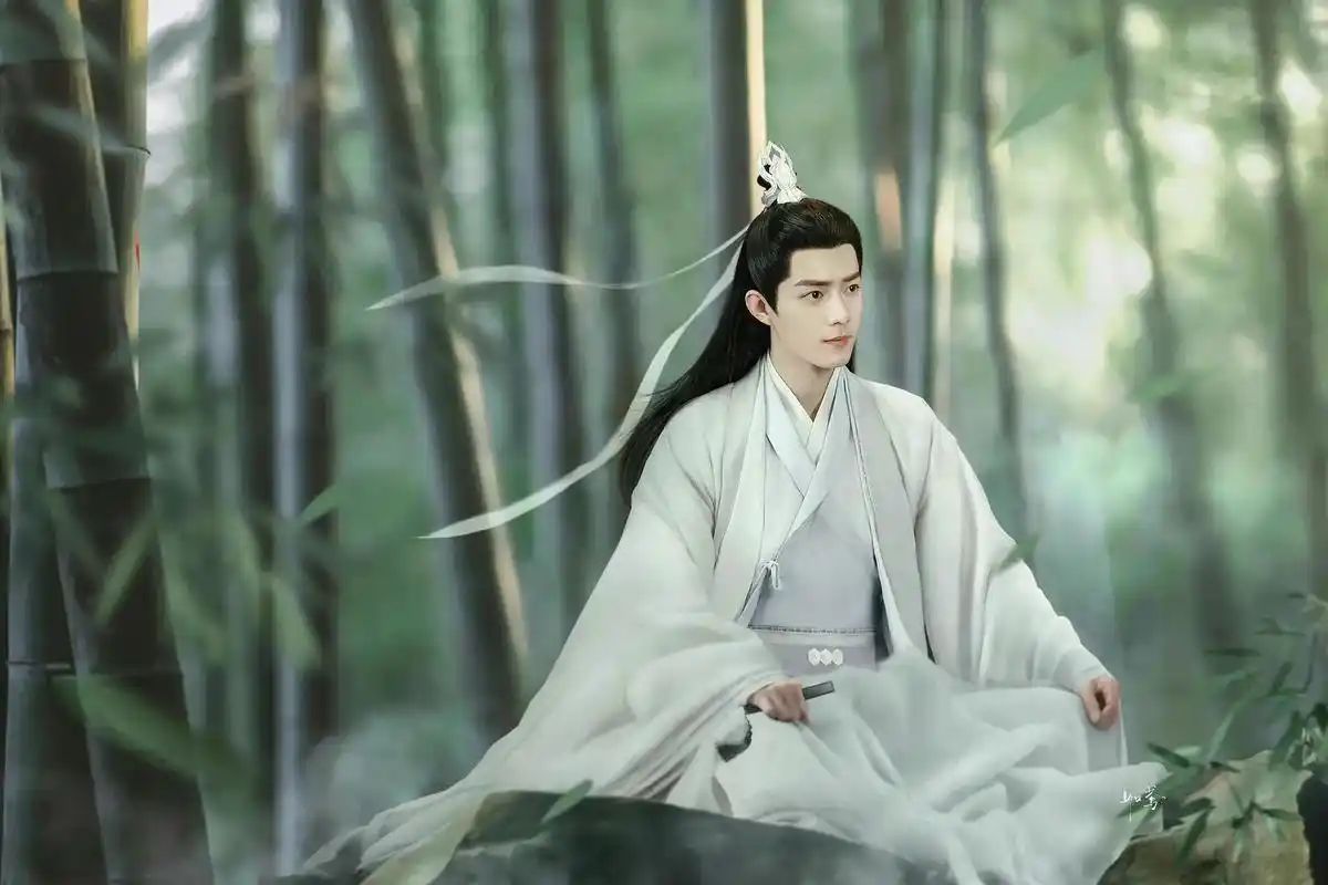 肖战 爱意随风起,风止意难平#玉骨遥 神官时影 - 抖音