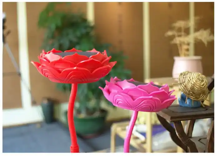 太阳能念佛机光明机是有佛力加持的机器,里面播放着佛号与经文