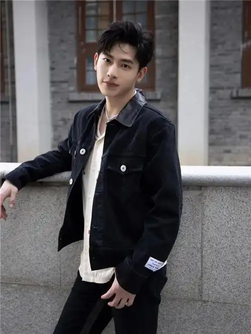 1905电影网专稿 在90后新生代男演员中,有这样一位小生,外形高挑挺拔
