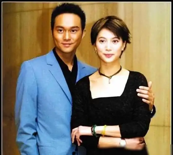 世上渣男千千万,就怕张智霖这种!结婚22年,袁咏仪输得