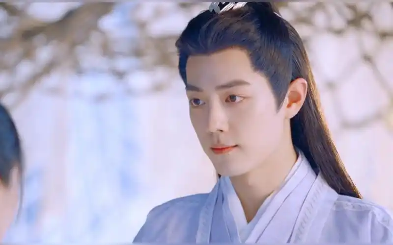 【玉骨遥|肖战时影】我找不到我的师父了,他刚刚还在整理我编的丑花环