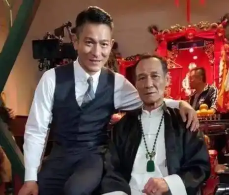 大佬在电影里演自己,古惑仔陈浩南的原型竟是他_陈慧敏_陈惠敏_洪金宝