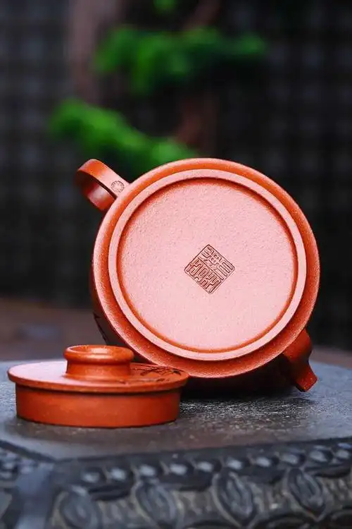 宜兴紫砂壶:【扁鼓】陈育平(国家级工艺美术师)稀有龙血砂 180cc