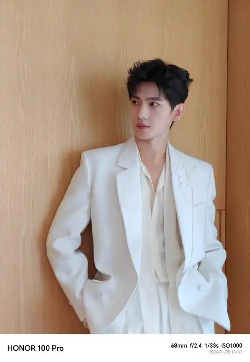 荣耀100系列全球代言人杨洋##荣耀100##杨洋男大风