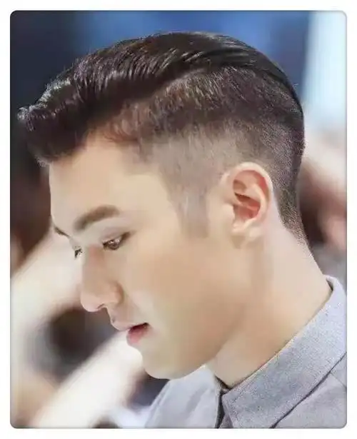 2021年必须打卡的8款男生发型,绝对时髦