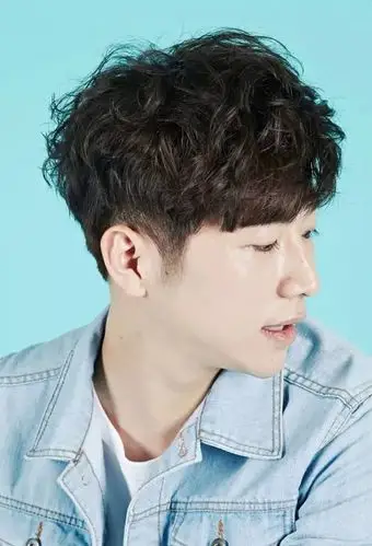 男士中长发应该选择什么烫法?|发型|中长发|烫发_新浪新闻