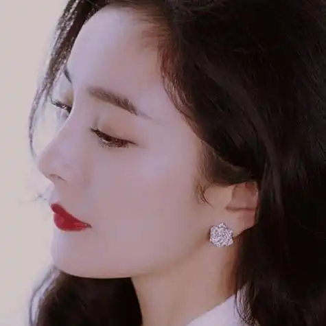 杨幂优雅大方图片头像