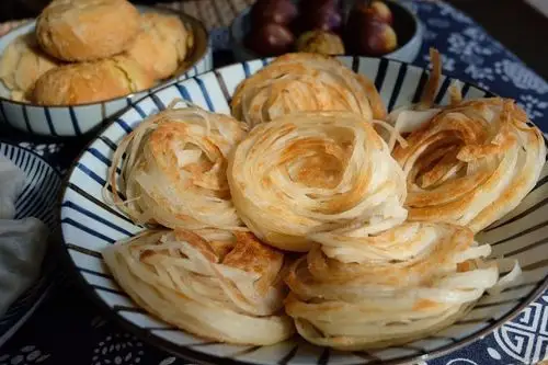 盘丝饼原来是这样做的,难怪层次这么多,千丝万缕,好看又好吃!