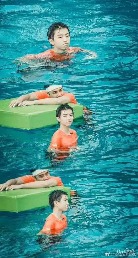 王俊凯罕见发露点裸照网友有本事再来一张