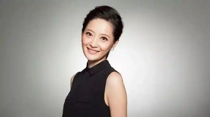 央视主持人亲笔签名大公开原来他们的字体是这样的詹泽推荐