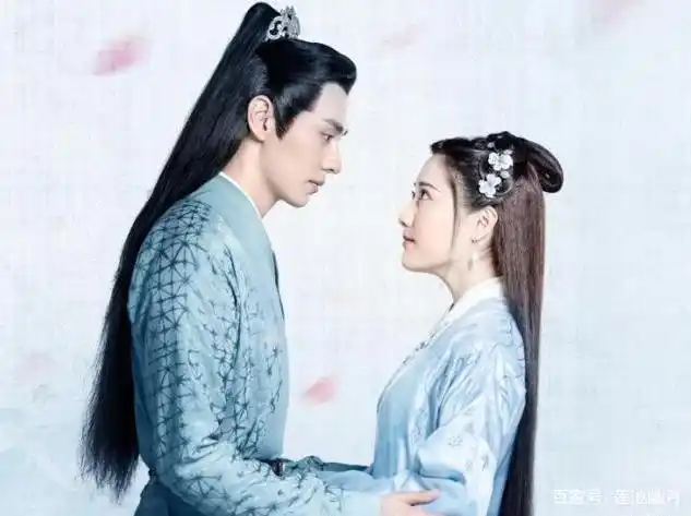 《暮白首》江湖追爱武侠剧热播,任嘉伦张慧雯甜宠互动令人上头