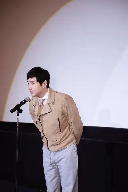 沈腾飞驰人生帅气活动照图片