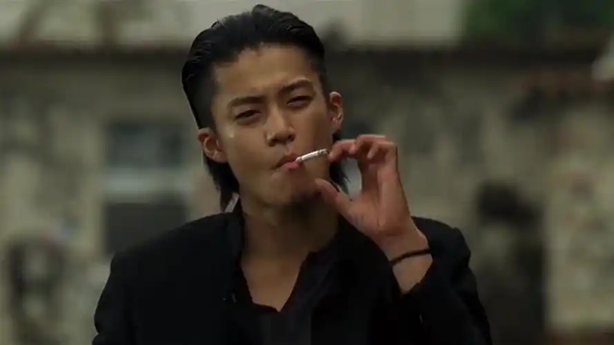 文三村 @占卜师安娜 l新剧也疯狂的秒拍视频 【星座美少年】 #小栗旬