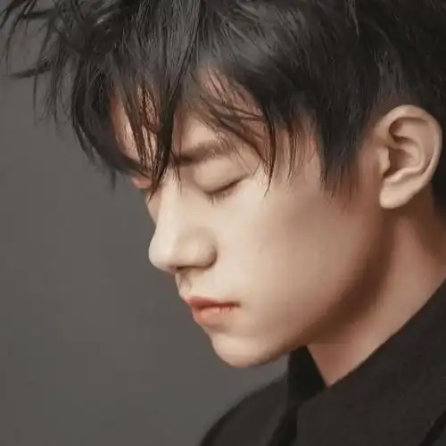 易烊千玺神仙头像9