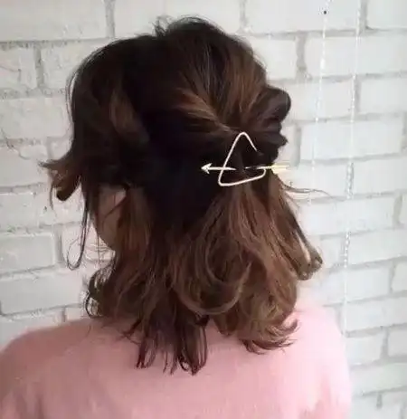 短发这样扎,太洋气了!