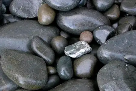 什锦的鹅卵石石头照片
