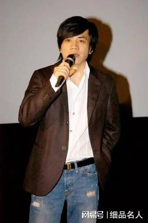 张歆艺与杨树鹏离婚8年:她嫁未婚男孩做妈妈,他52岁仍单身|袁弘