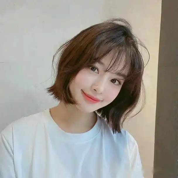 分享几款适合方脸,大脸的发型,显脸小还减龄,很适合新年剪