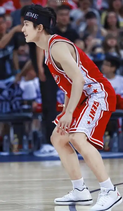 你真的很ok,有毅力的张哲瀚_张哲瀚_篮球_相册_宝藏男孩张哲瀚_娱乐